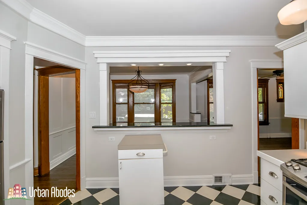 1940 W BERENICE AVE 60613-unit#2-Chicago-IL