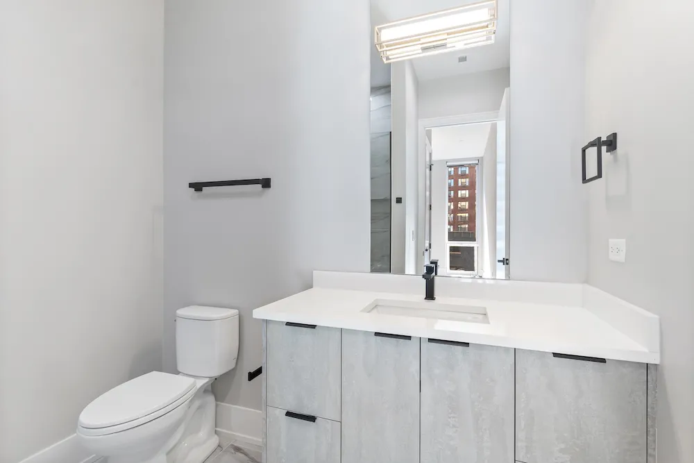 318 W GRAND AVE 60654-318 W Grand -unit#204-Chicago-IL