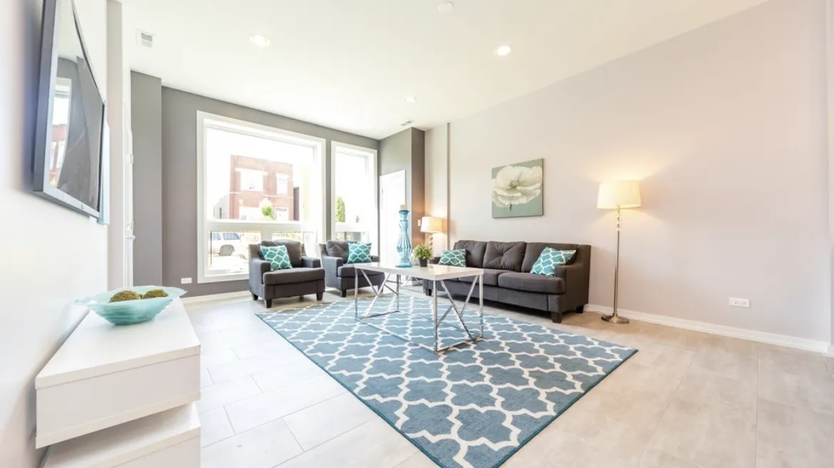 2424 W FLMORE ST 60612-unit#3-Chicago-IL
