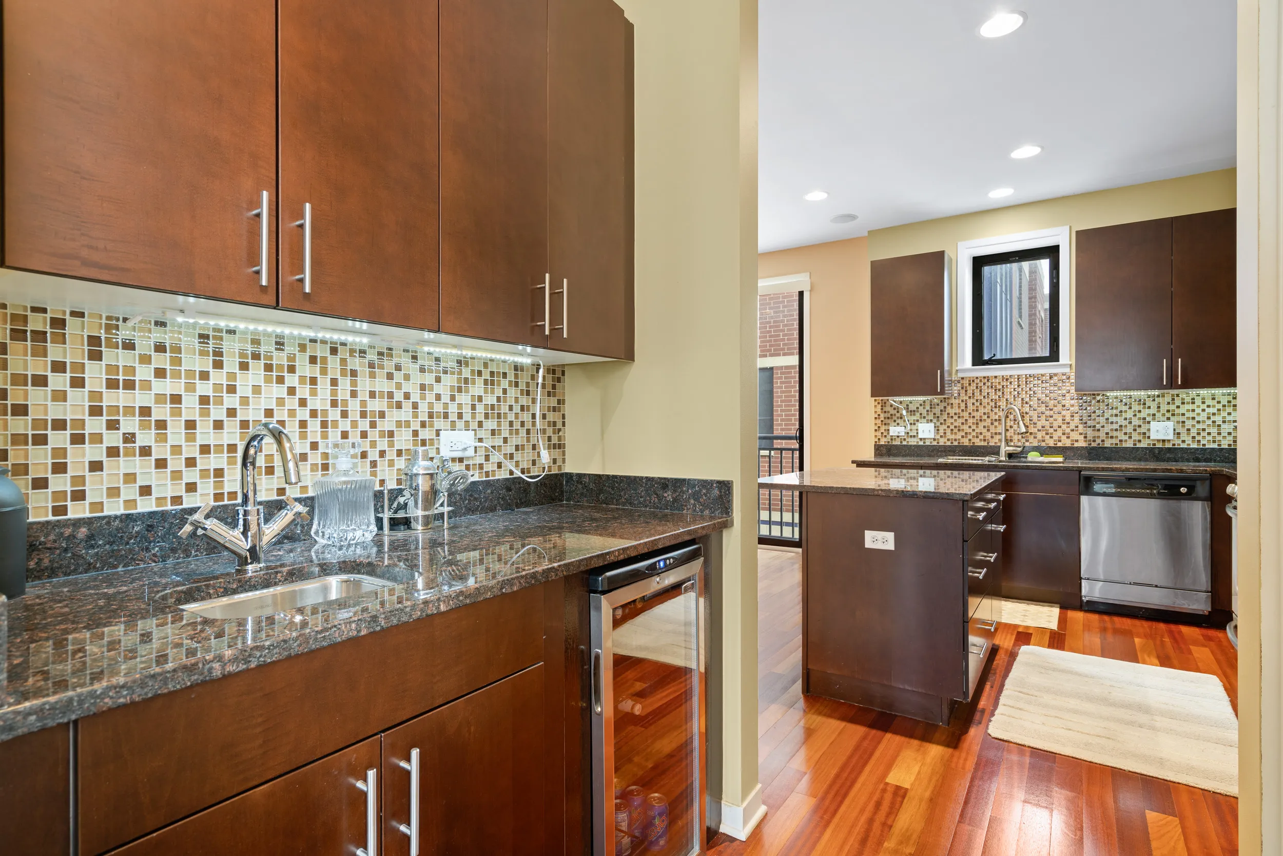 1141 N CAMBRIDGE AVE 60610-Chicago-IL