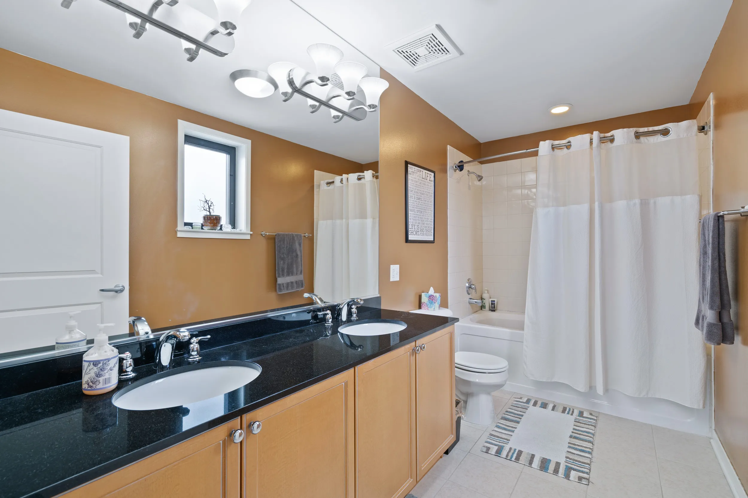 1141 N CAMBRIDGE AVE 60610-Chicago-IL