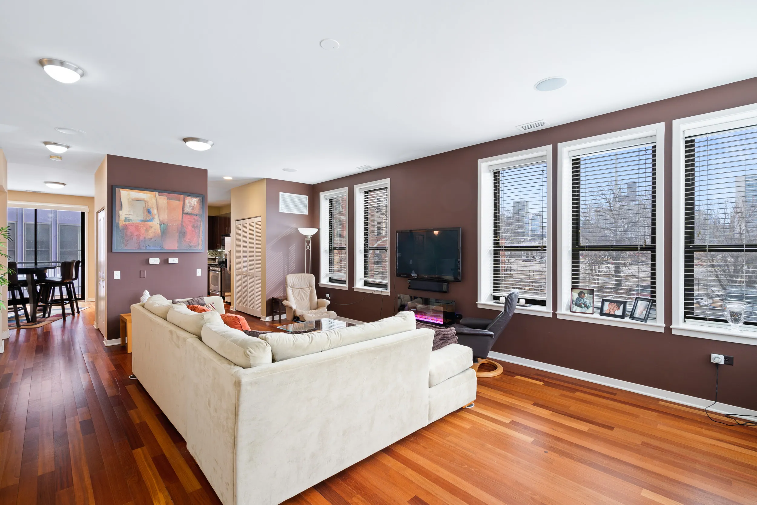 1141 N CAMBRIDGE AVE 60610-Chicago-IL