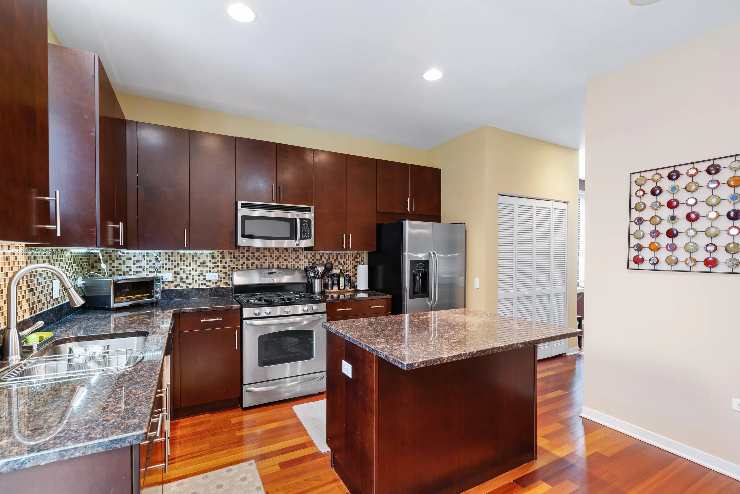 1141 N CAMBRIDGE AVE 60610-Chicago-IL