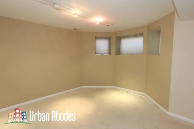 1017 W DAKIN ST 60613-unit#2-Chicago-IL