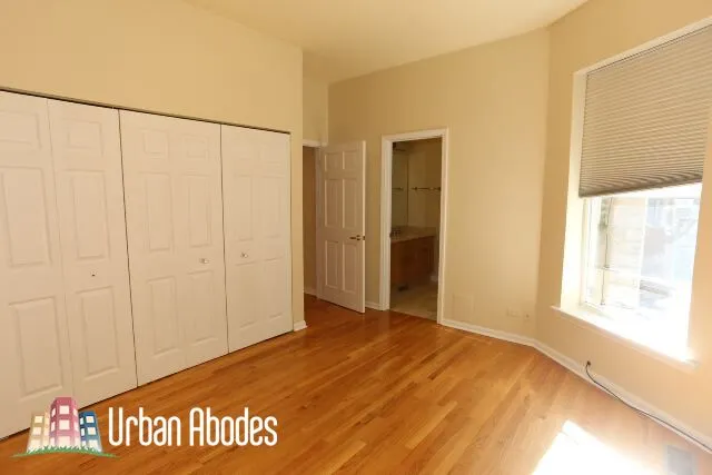 1017 W DAKIN ST 60613-unit#2-Chicago-IL