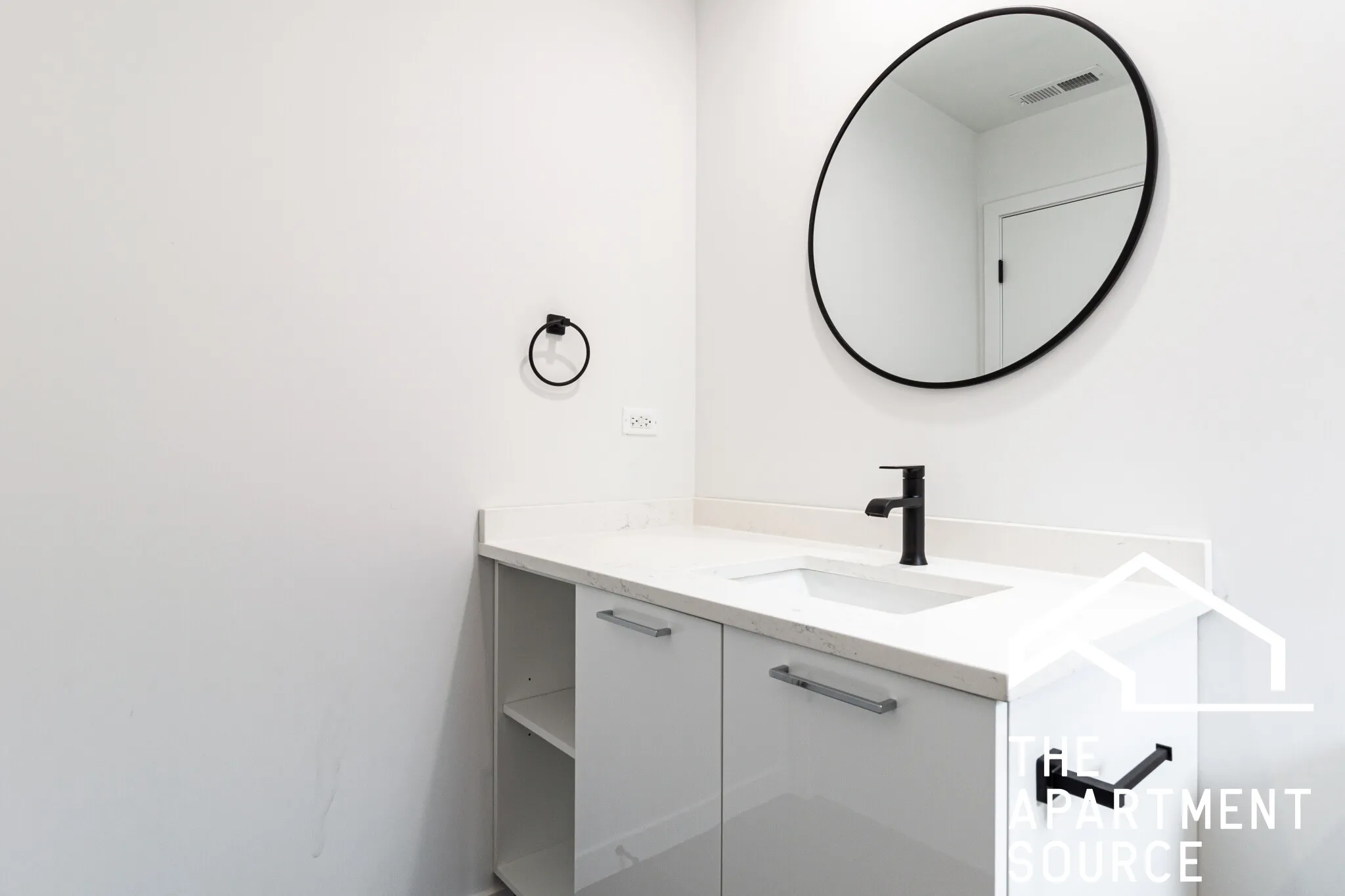 1428 W JONQU TER 60626-unit#3-Chicago-IL