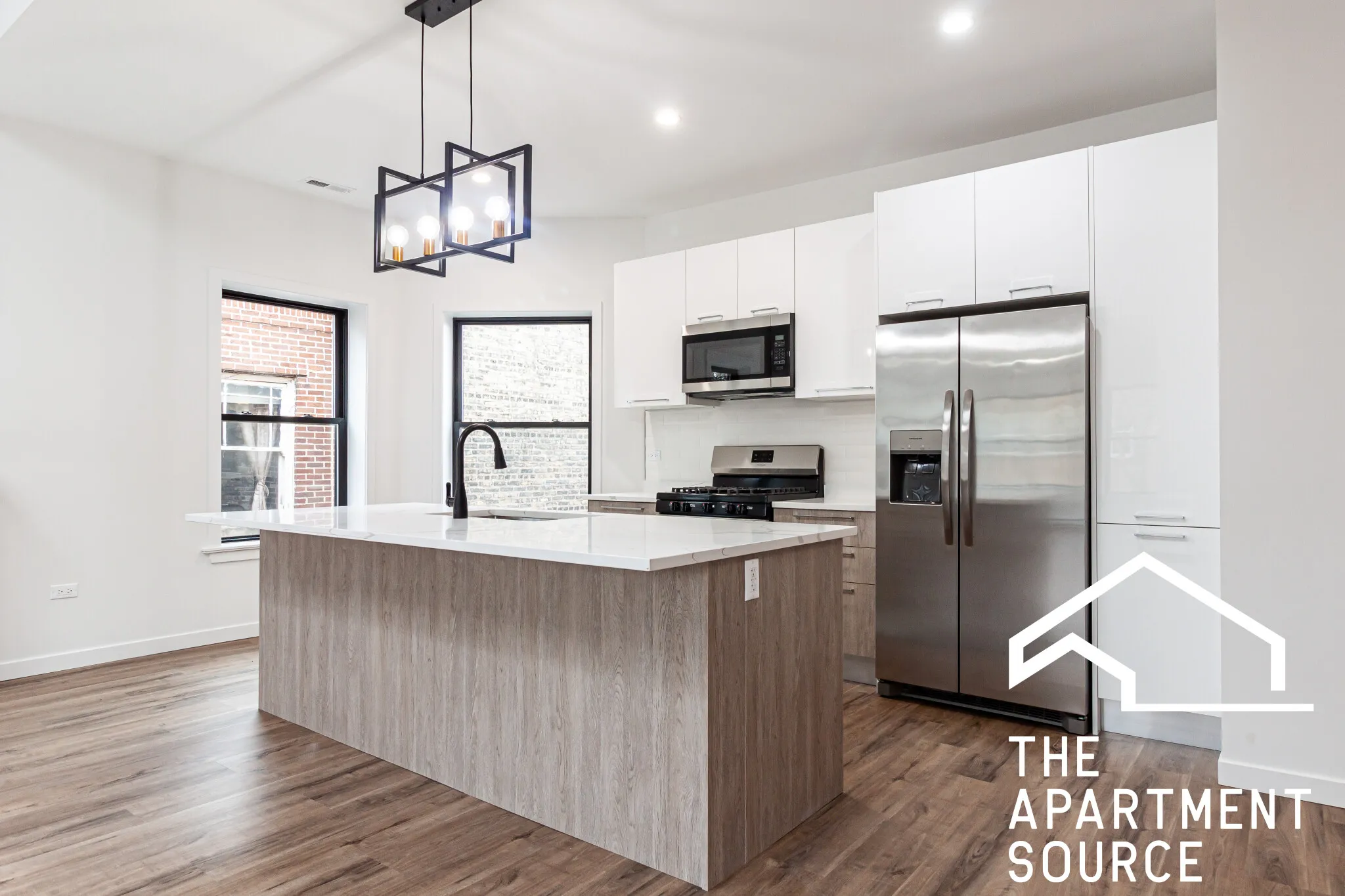 1428 W JONQU TER 60626-unit#3-Chicago-IL