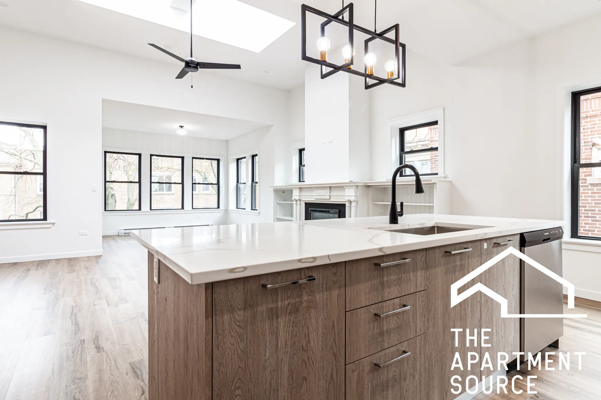 1428 W JONQU TER 60626-unit#3-Chicago-IL