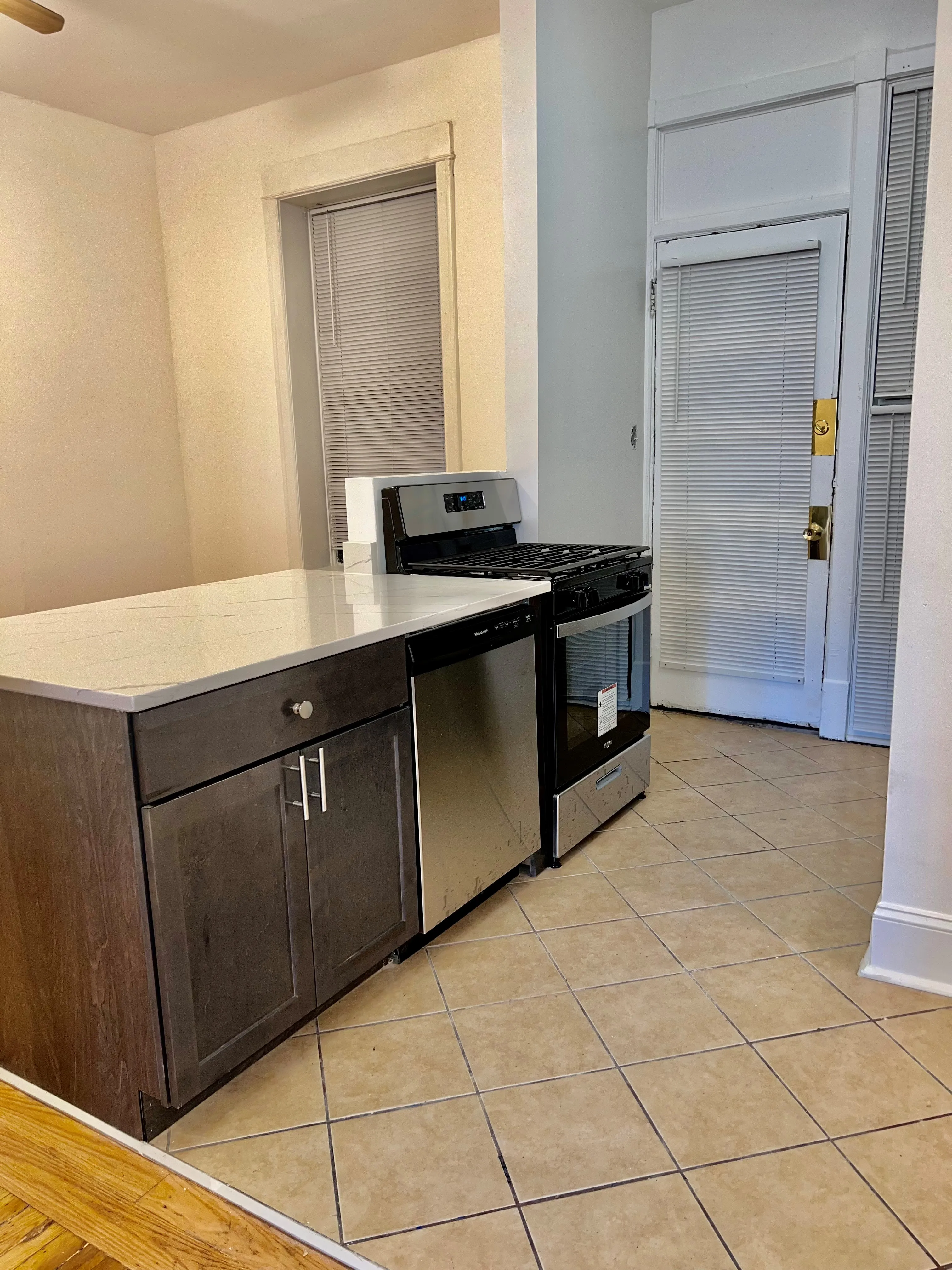 1912 N LINCOLN PARK WEST 60614-Park West Apartments-unit#1S-Chicago-IL