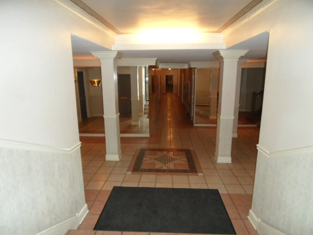 6150 N WINTHROP AVE 60660-unit#107-Chicago-IL