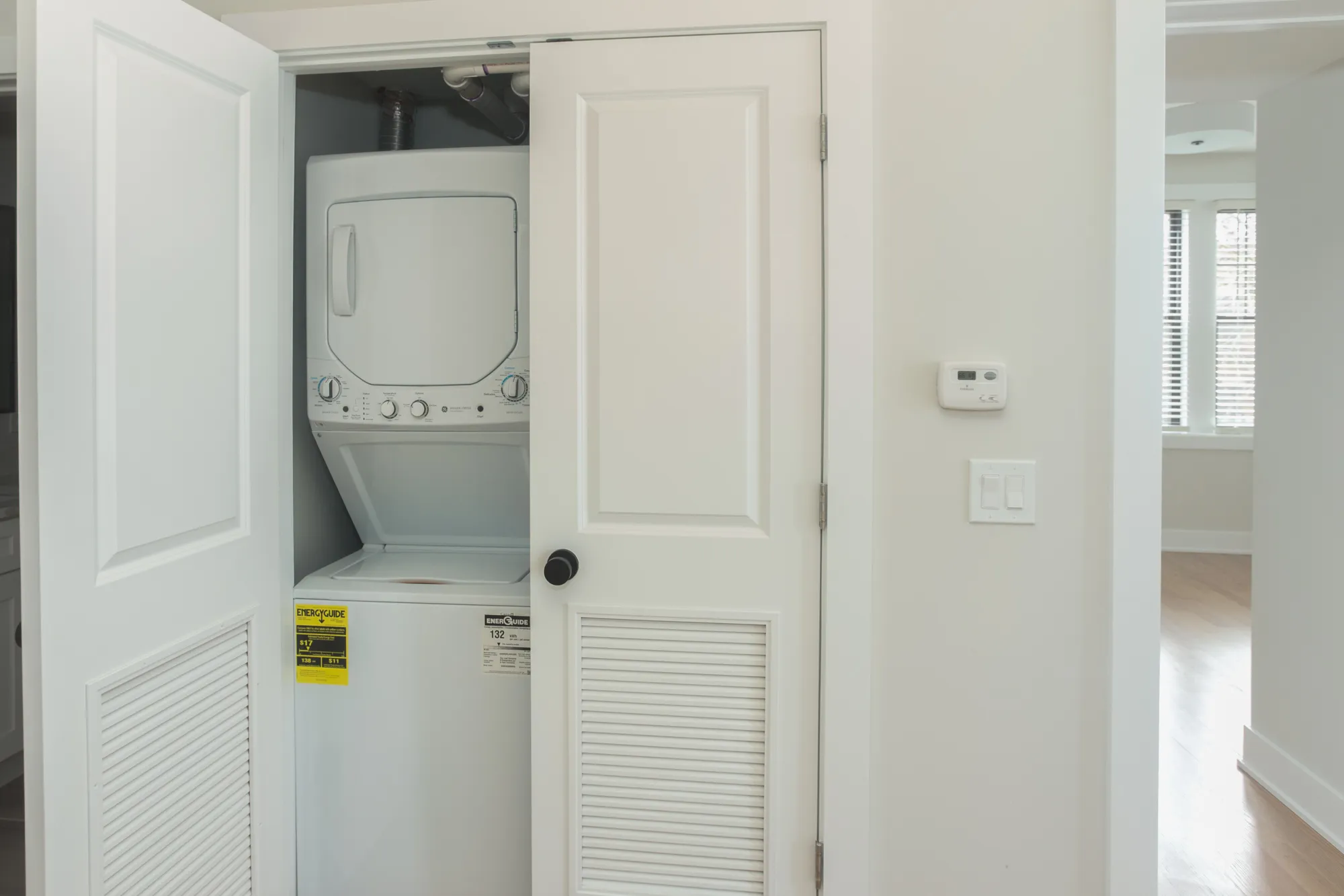 2032 W MONTROSE AVE 60625-unit#2B-Chicago-IL