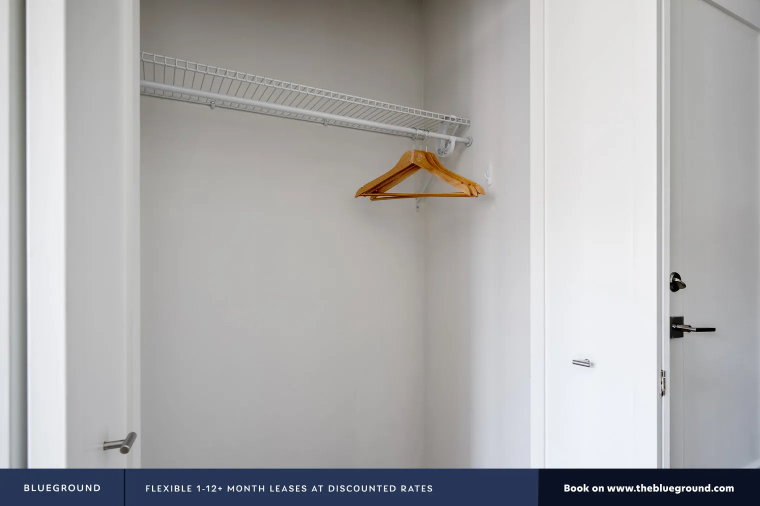 3707 N SOUTHPORT AVE 60613-3707 N. Southport Ave.-unit#ID337-Chicago-IL