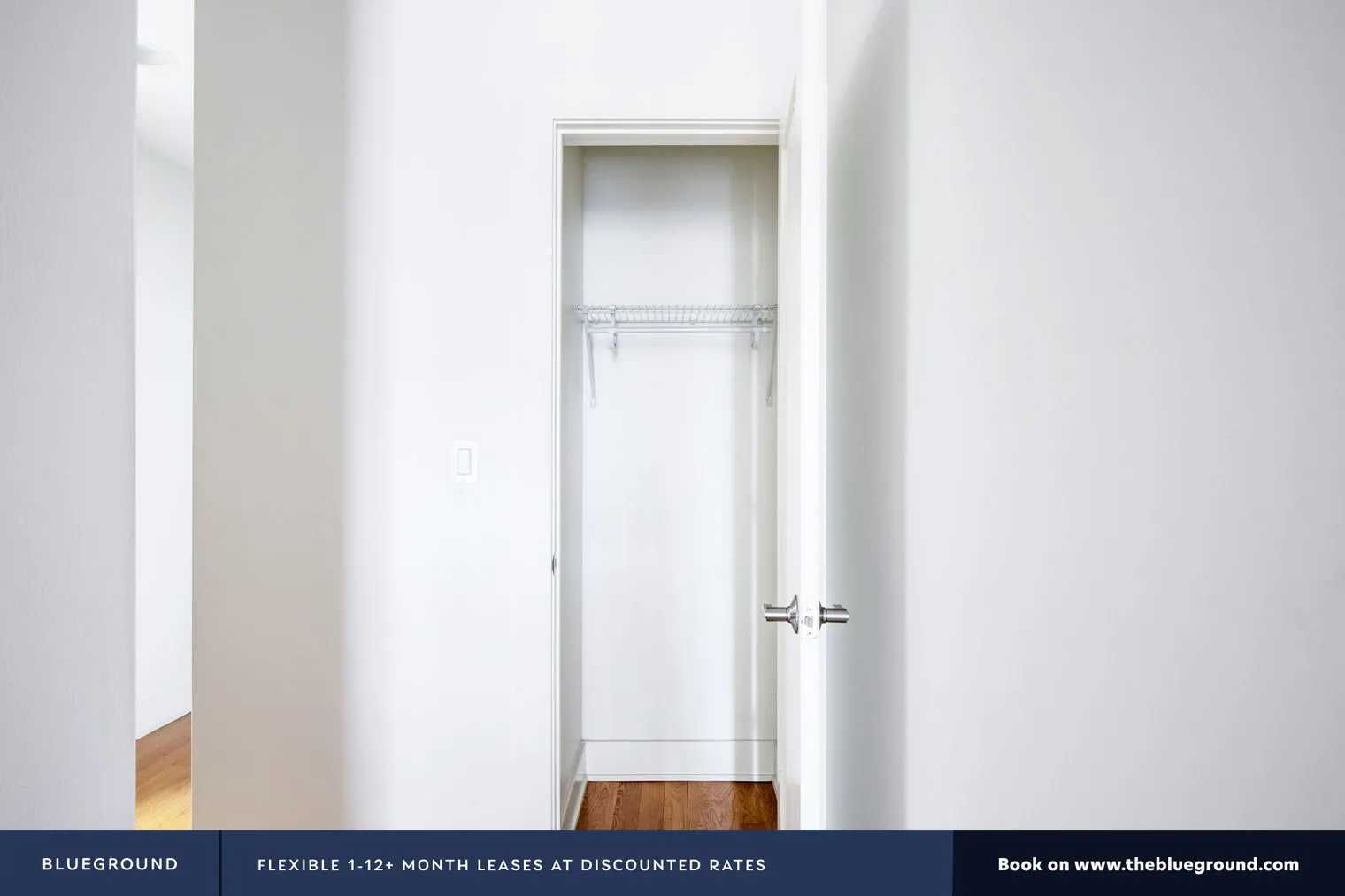 3707 N SOUTHPORT AVE 60613-3707 N. Southport Ave.-unit#ID337-Chicago-IL