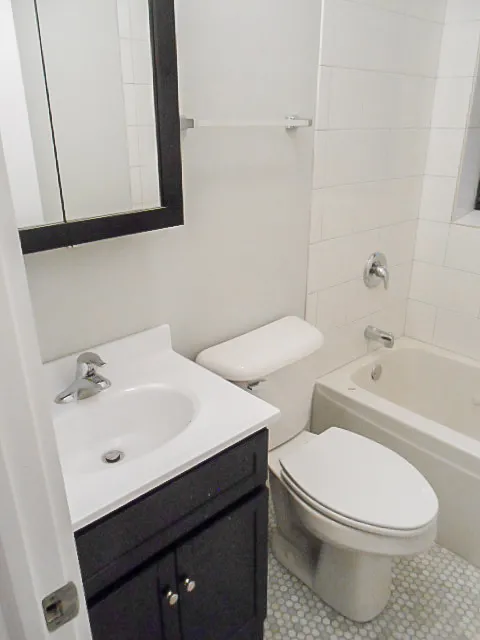 2211 W FOSTER AVE 60625-unit#01-Chicago-IL