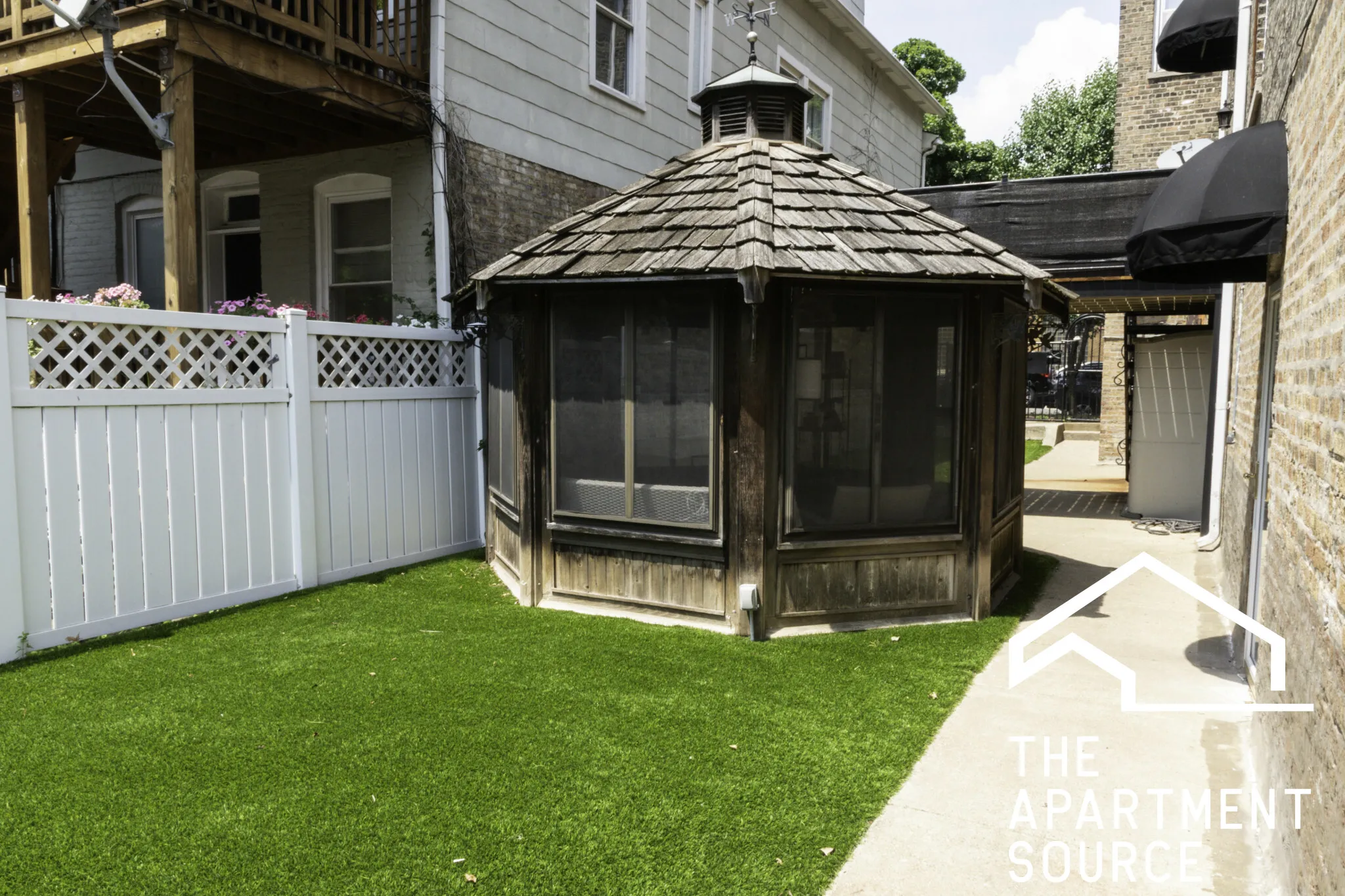 2215 W WELLINGTON AVE 60618-unit#G-Chicago-IL