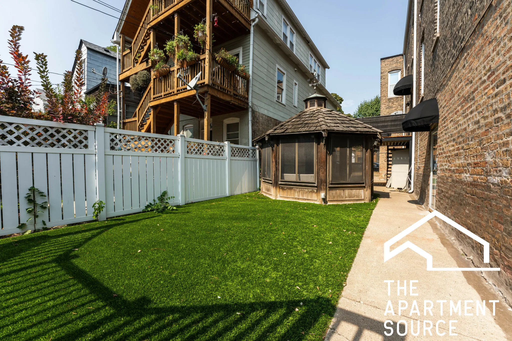 2215 W WELLINGTON AVE 60618-unit#G-Chicago-IL