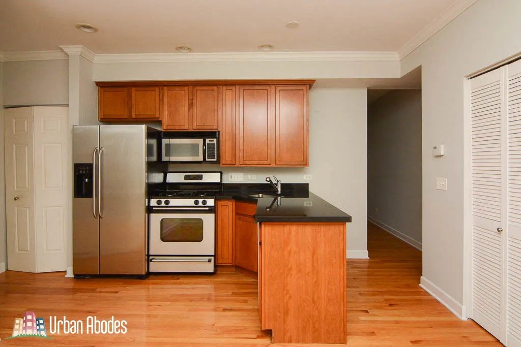 3246 N CLIFTON AVE 60657-unit#W4-Chicago-IL