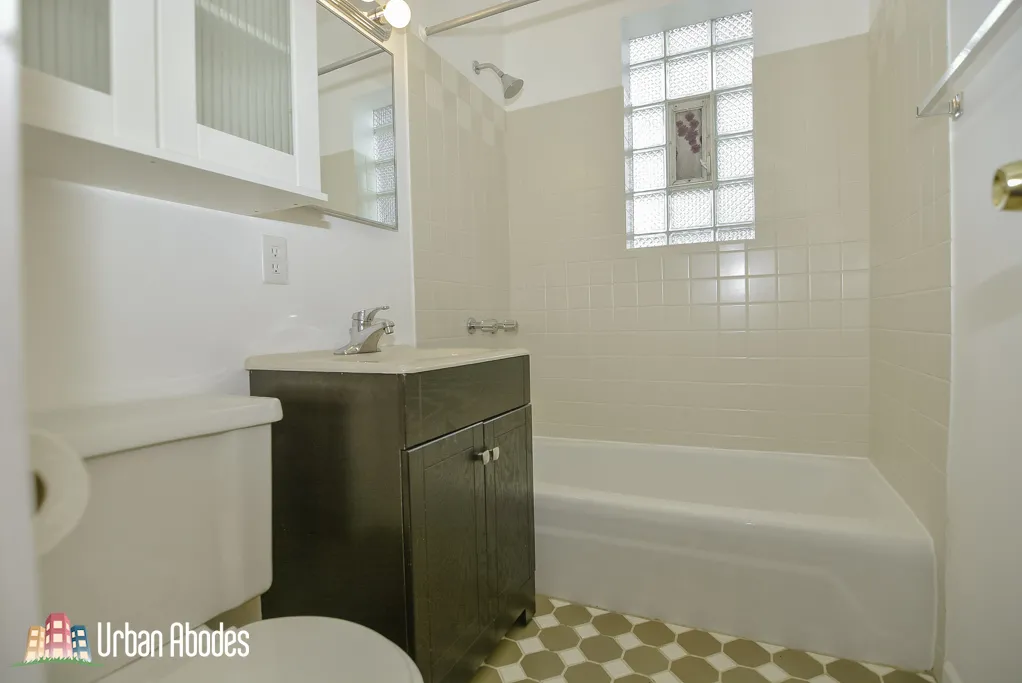 2446 W THOMAS ST 60622-unit#CH2-Chicago-IL