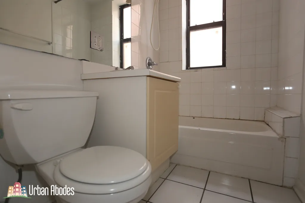 917 W DAKIN ST 60613-unit#406-Chicago-IL