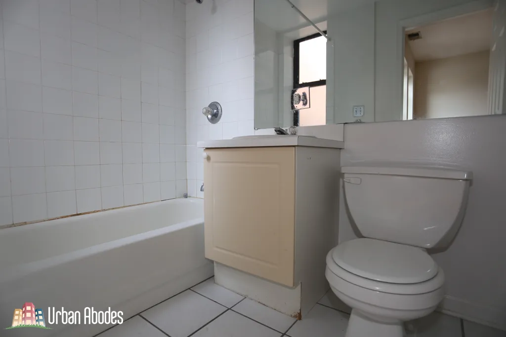 917 W DAKIN ST 60613-unit#406-Chicago-IL