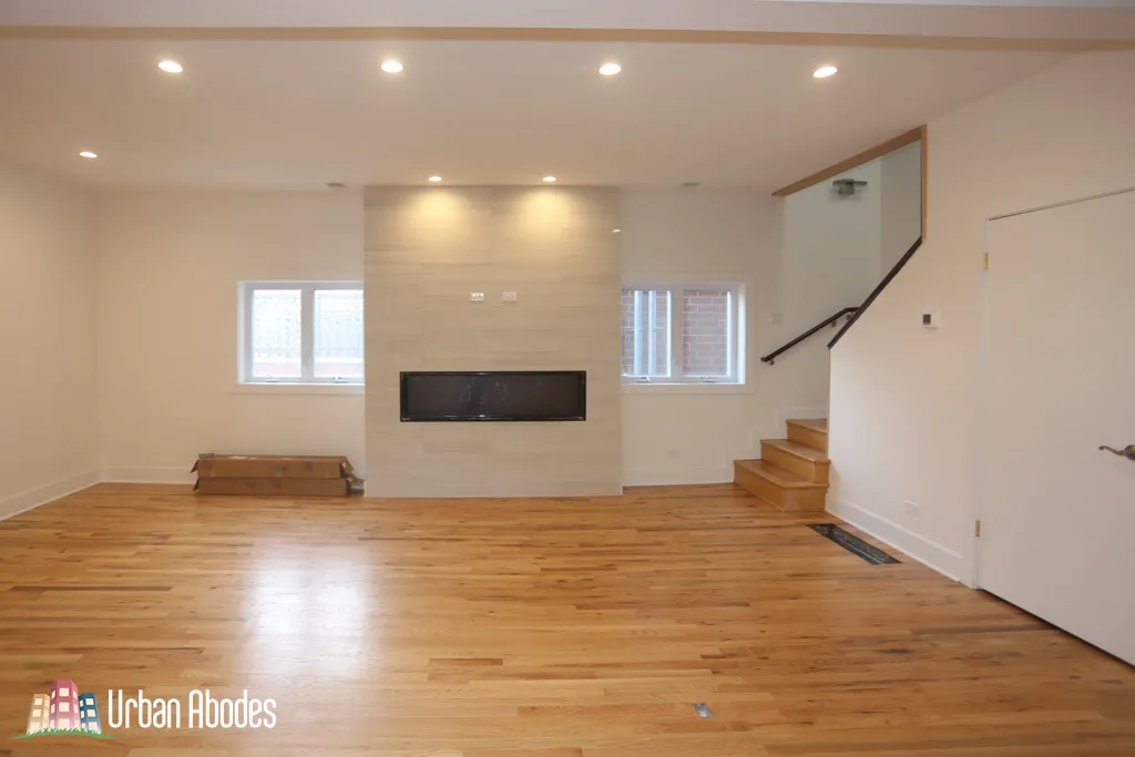 1637 N CLYBOURN AVE 60614-unit#CH2-Chicago-IL