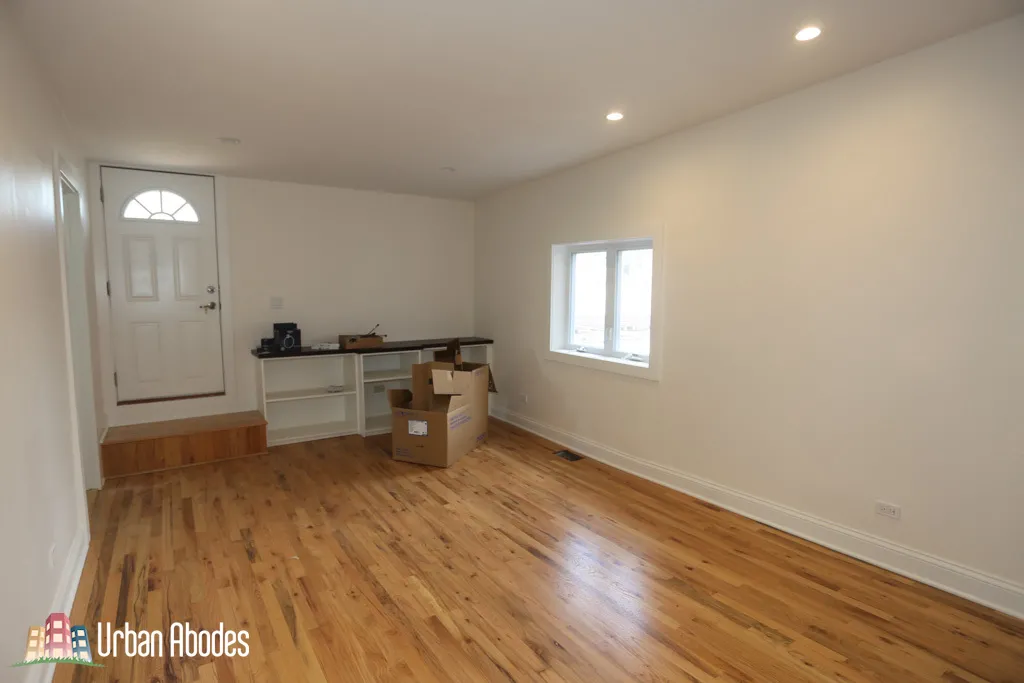 1637 N CLYBOURN AVE 60614-unit#CH2-Chicago-IL