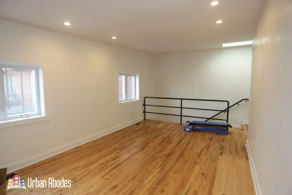 1637 N CLYBOURN AVE 60614-unit#CH2-Chicago-IL