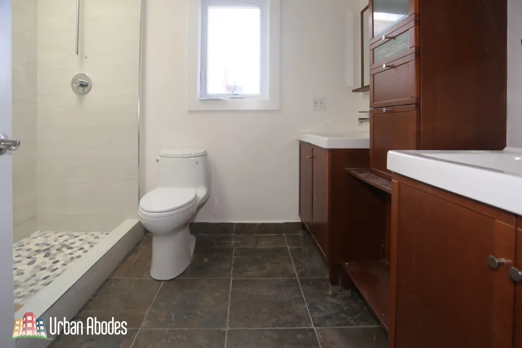 1637 N CLYBOURN AVE 60614-unit#CH2-Chicago-IL