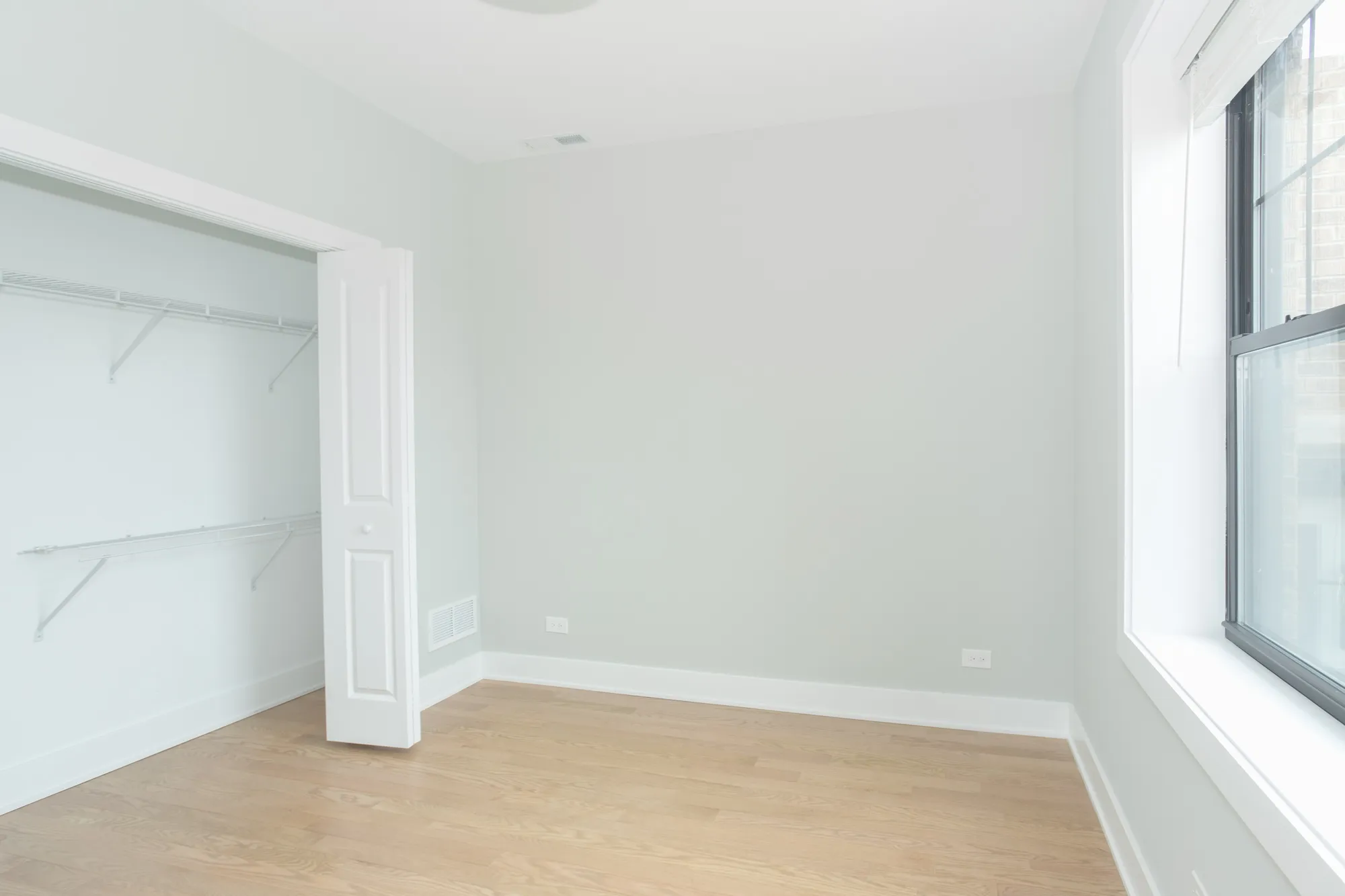 2032 W MONTROSE AVE 60625-unit#2B-Chicago-IL