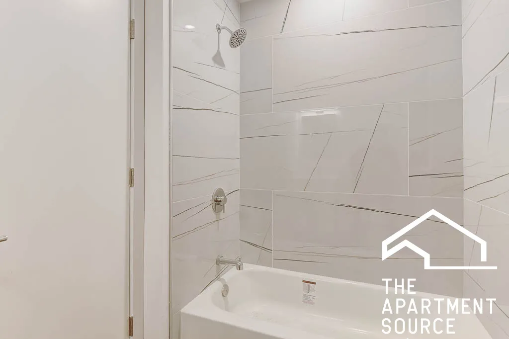 4939 N ST LOUIS AVE 60625-unit#1S-Chicago-IL