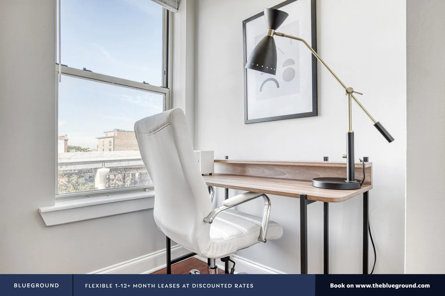 911 W SCHOOL ST 60657-3264 N. Clark-unit#ID459-Chicago-IL