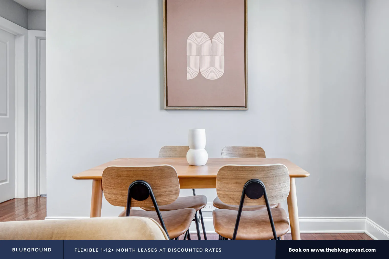 911 W SCHOOL ST 60657-3264 N. Clark-unit#ID459-Chicago-IL