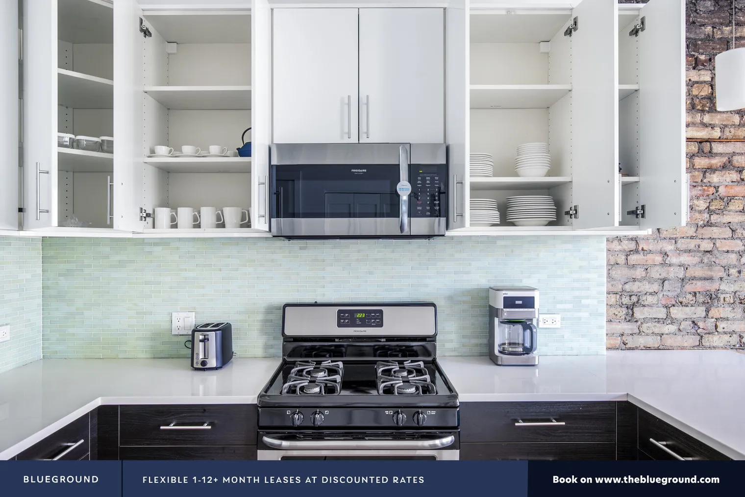 3707 N SOUTHPORT AVE 60613-3707 N. Southport Ave.-unit#ID337-Chicago-IL