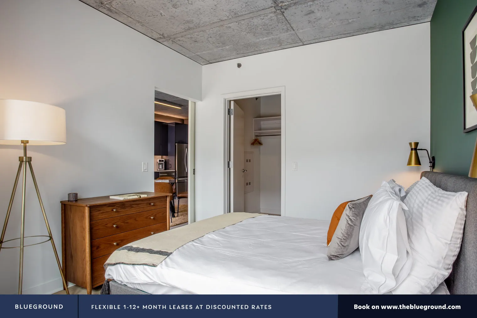 311 W LINOIS ST 60654-3Eleven-unit#ID128-Chicago-IL