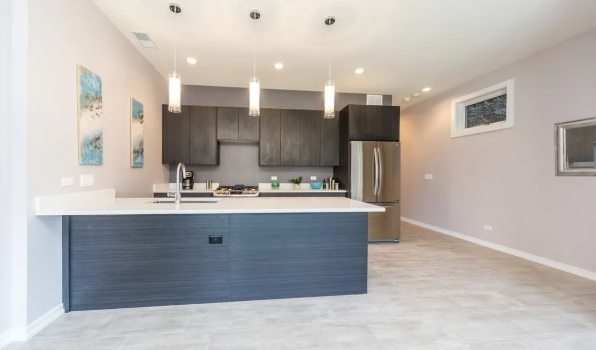 2424 W FLMORE ST 60612-unit#3-Chicago-IL