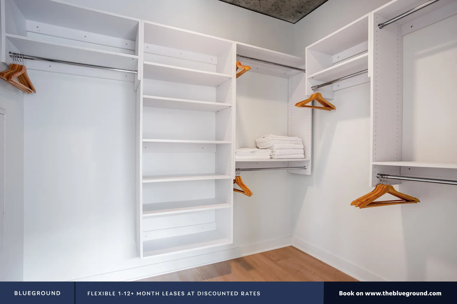 311 W LINOIS ST 60654-3Eleven-unit#ID128-Chicago-IL