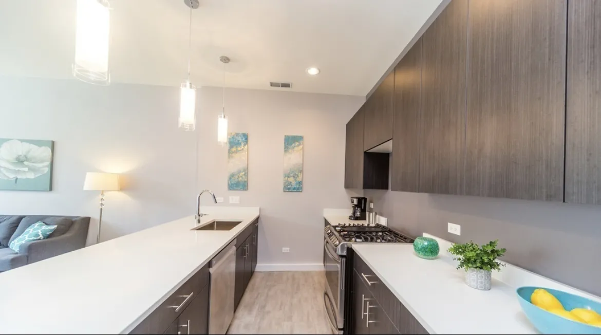 2424 W FLMORE ST 60612-unit#3-Chicago-IL