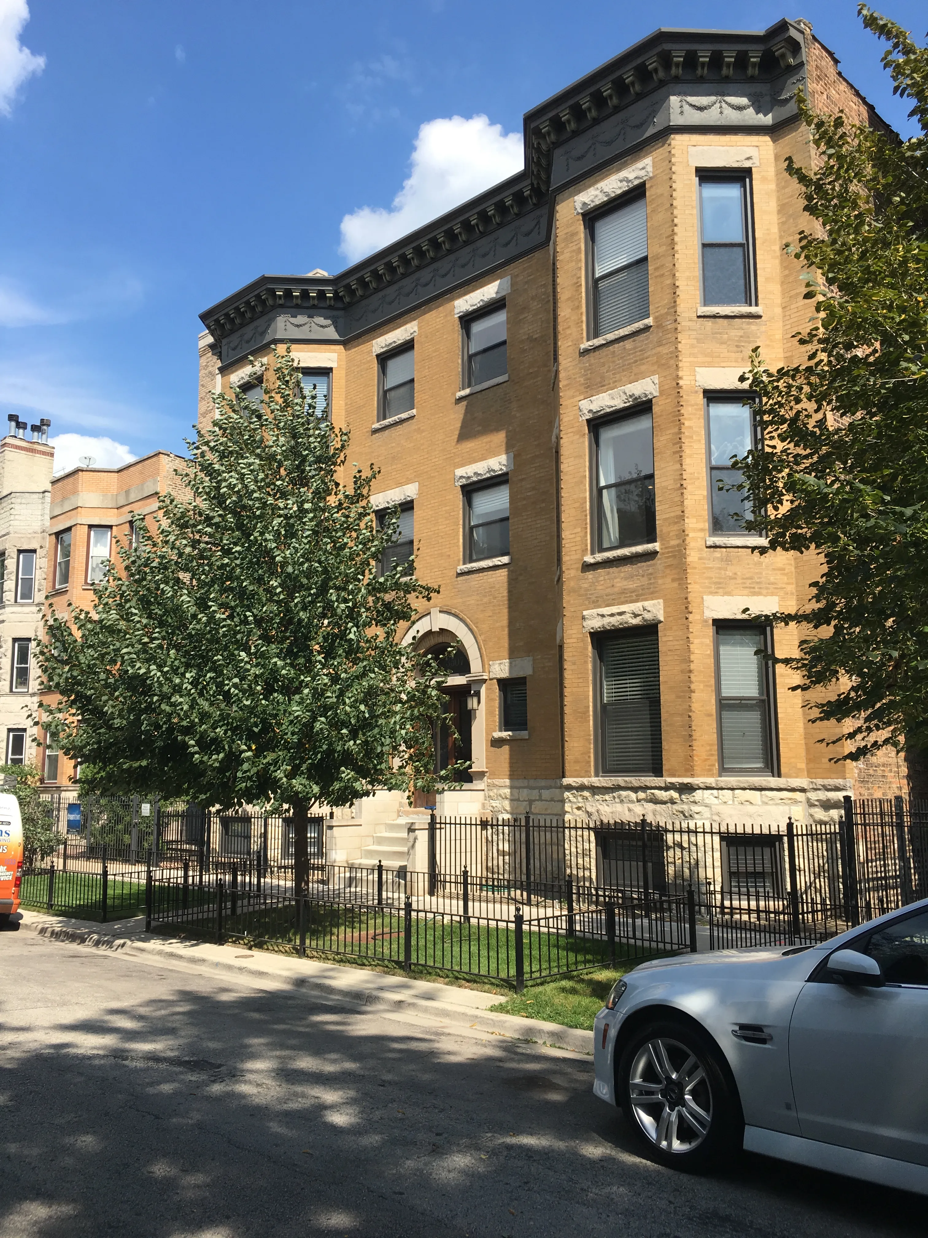 3507 N WTON AVE 60613-unit#3S-Chicago-IL