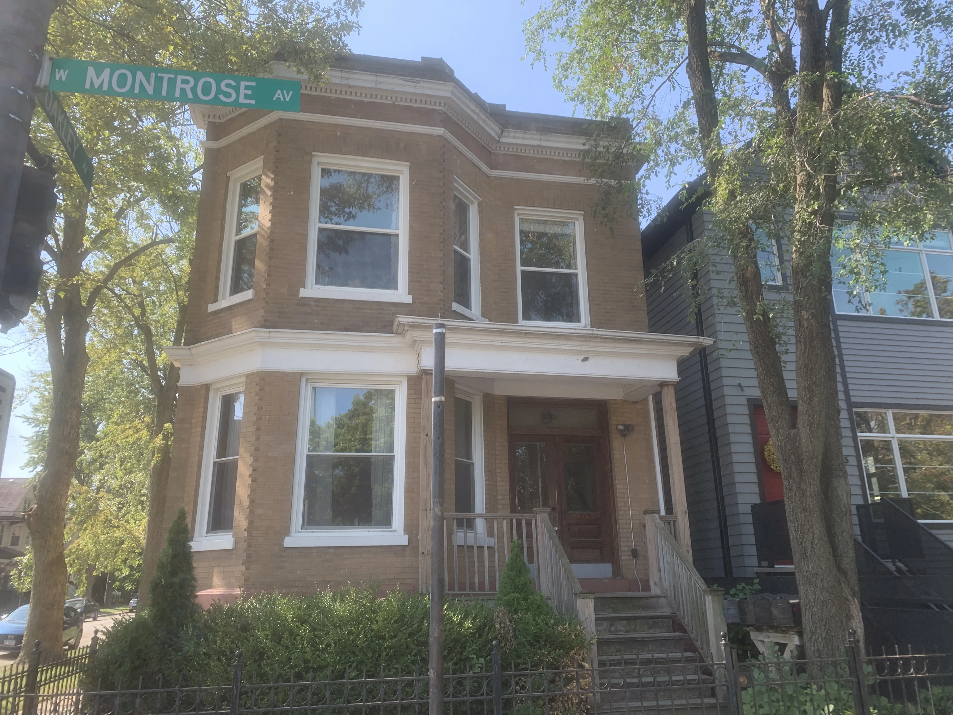 2301 W MONTROSE AVE 60618-unit#B-Chicago-IL