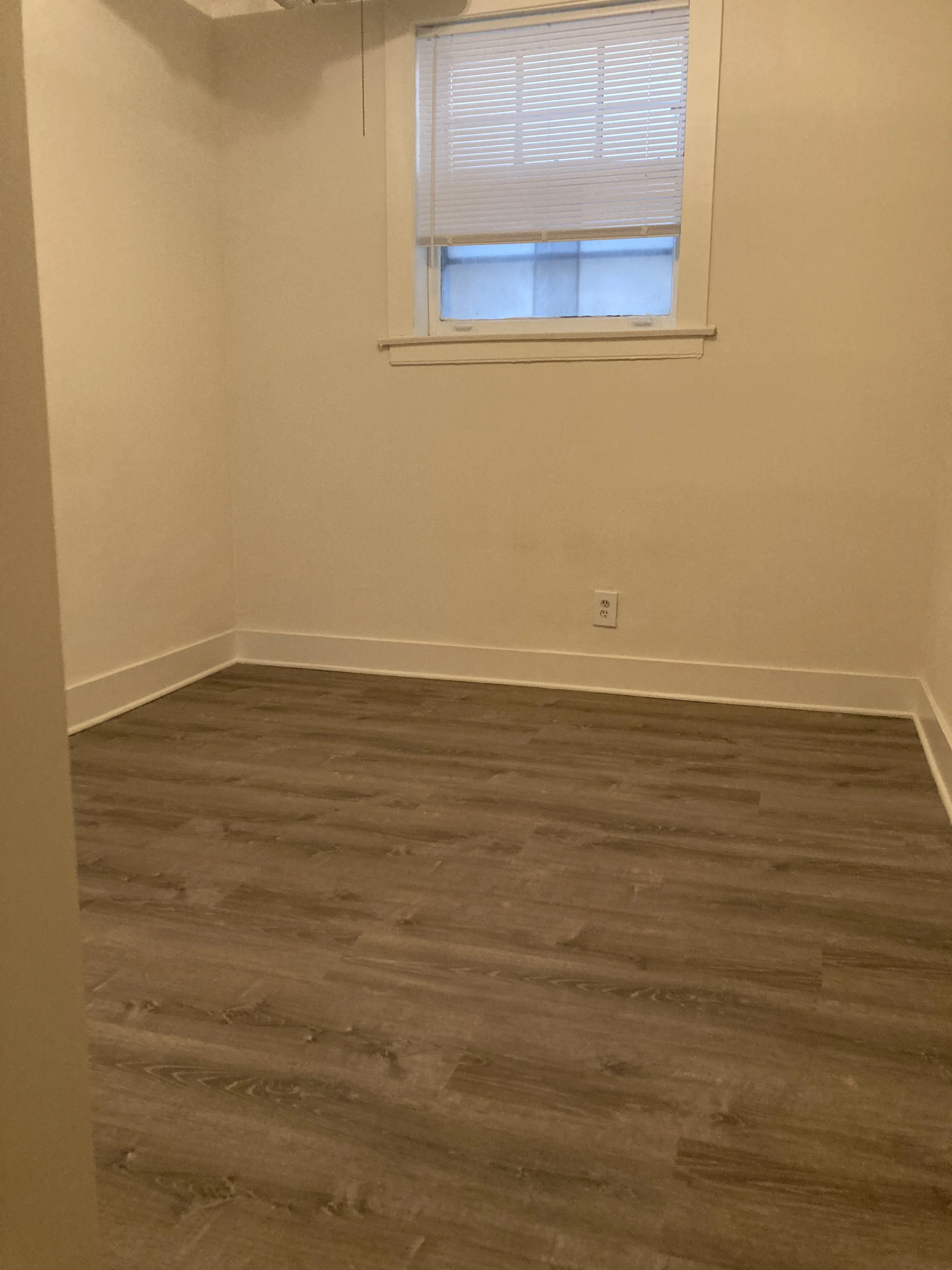 722 REBA PL 60202-In-Unit W/D, Near St. Francis Hospital-unit#001B-Evanston-IL