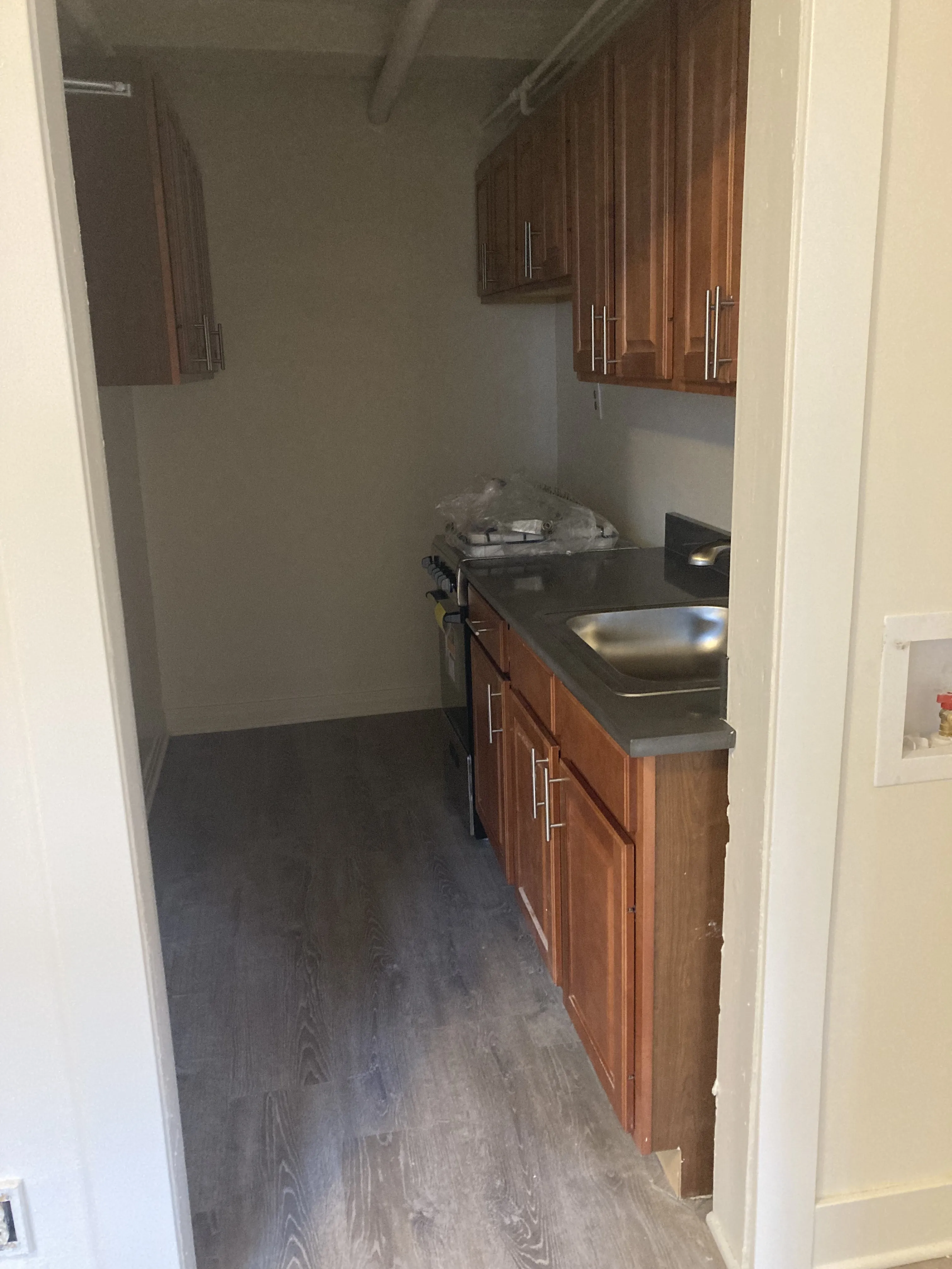 722 REBA PL 60202-In-Unit W/D, Near St. Francis Hospital-unit#001B-Evanston-IL