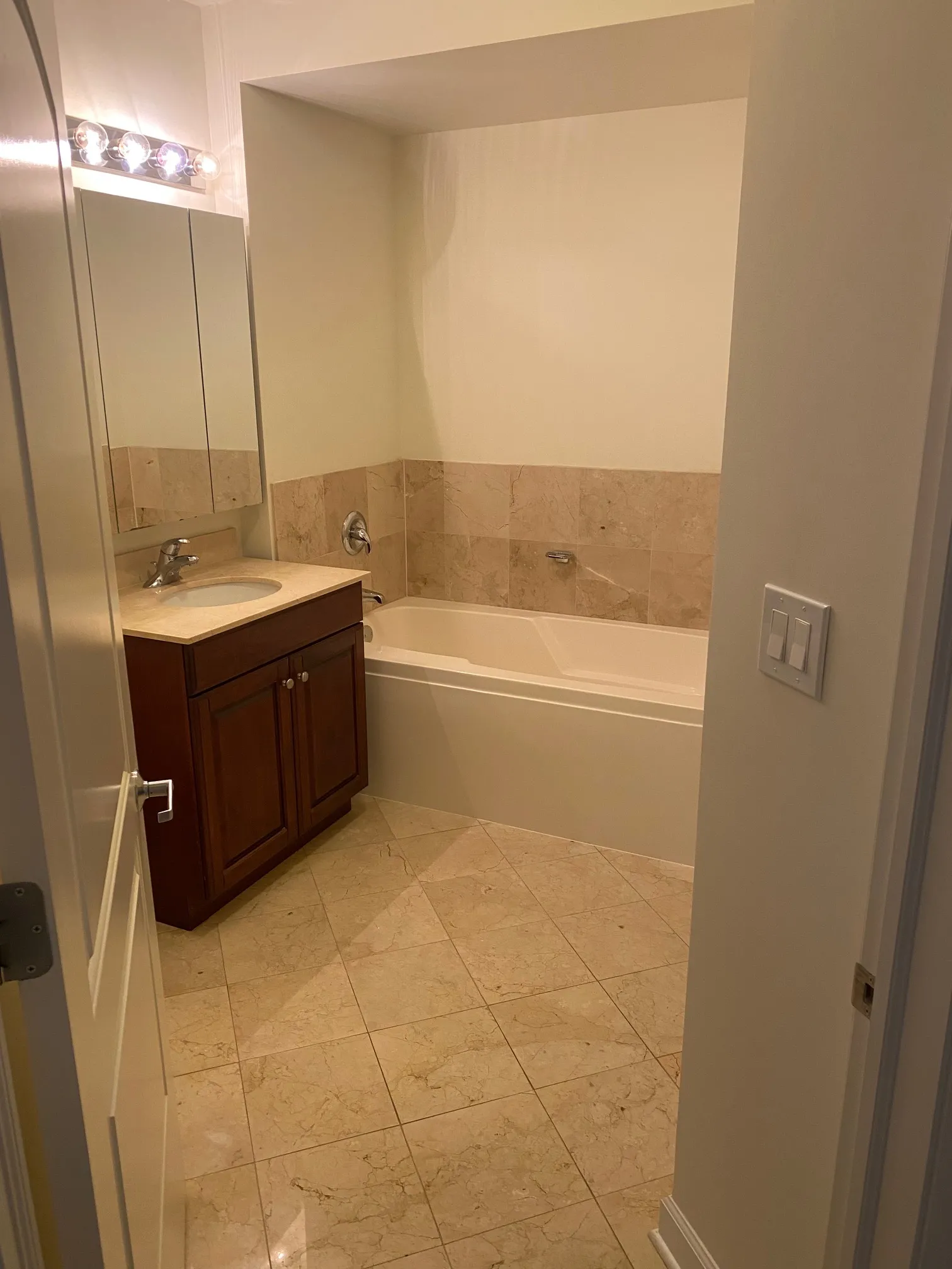 420 E WATERSIDE DR 60601-Regatta-unit#1602-Chicago-IL