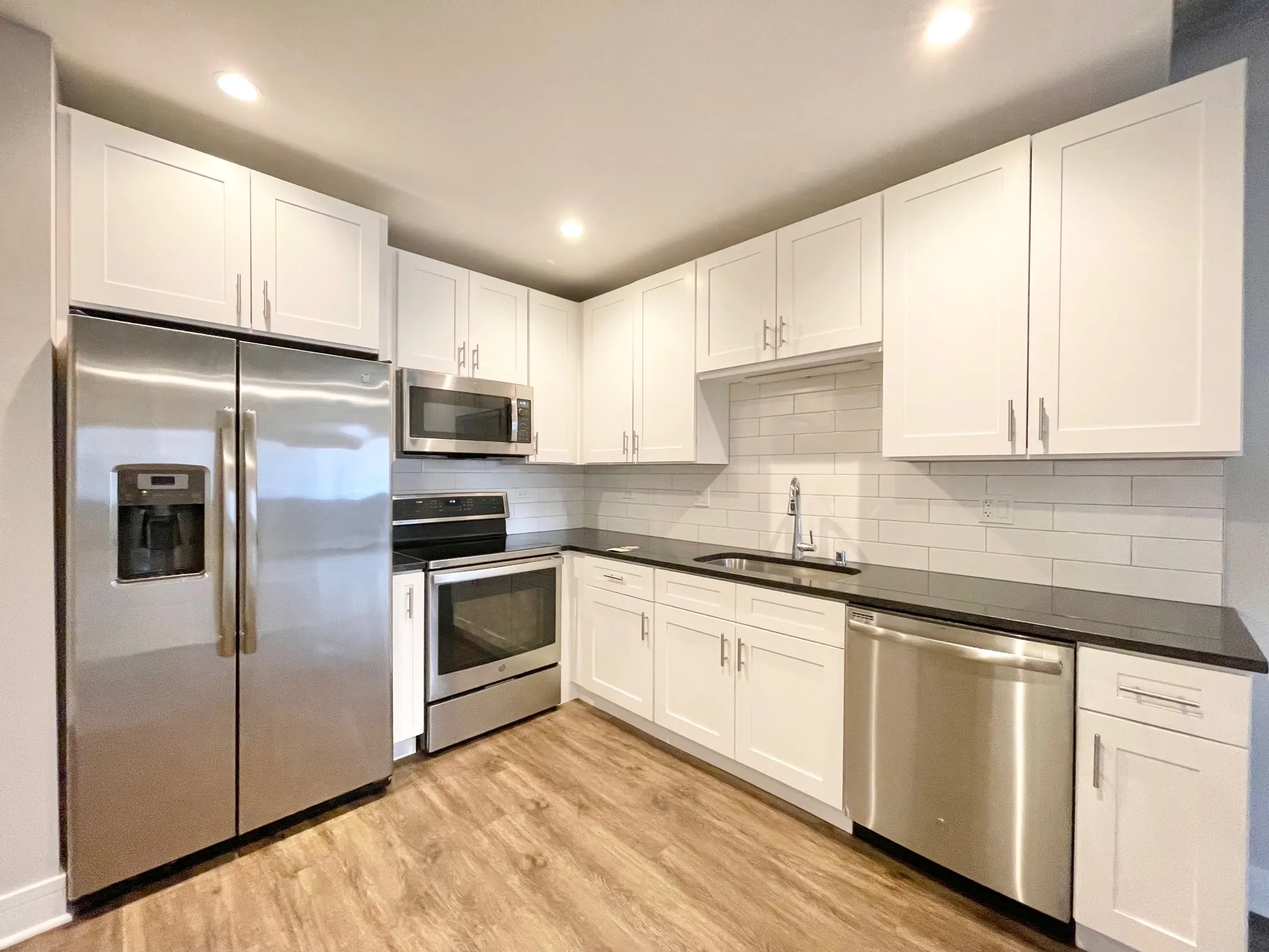 3833 N BROADWAY 60613-unit#212-Chicago-IL