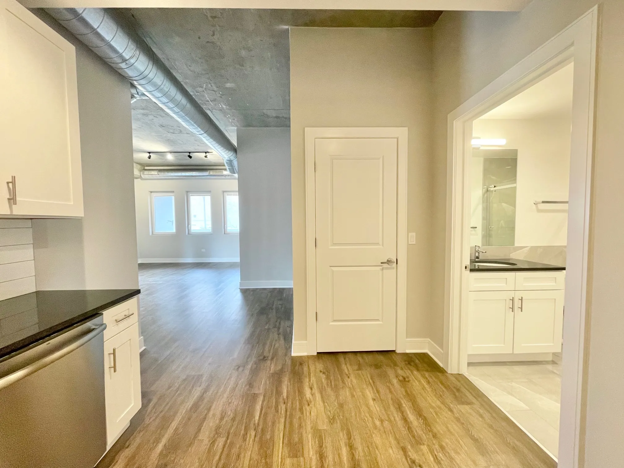 3833 N BROADWAY 60613-unit#212-Chicago-IL