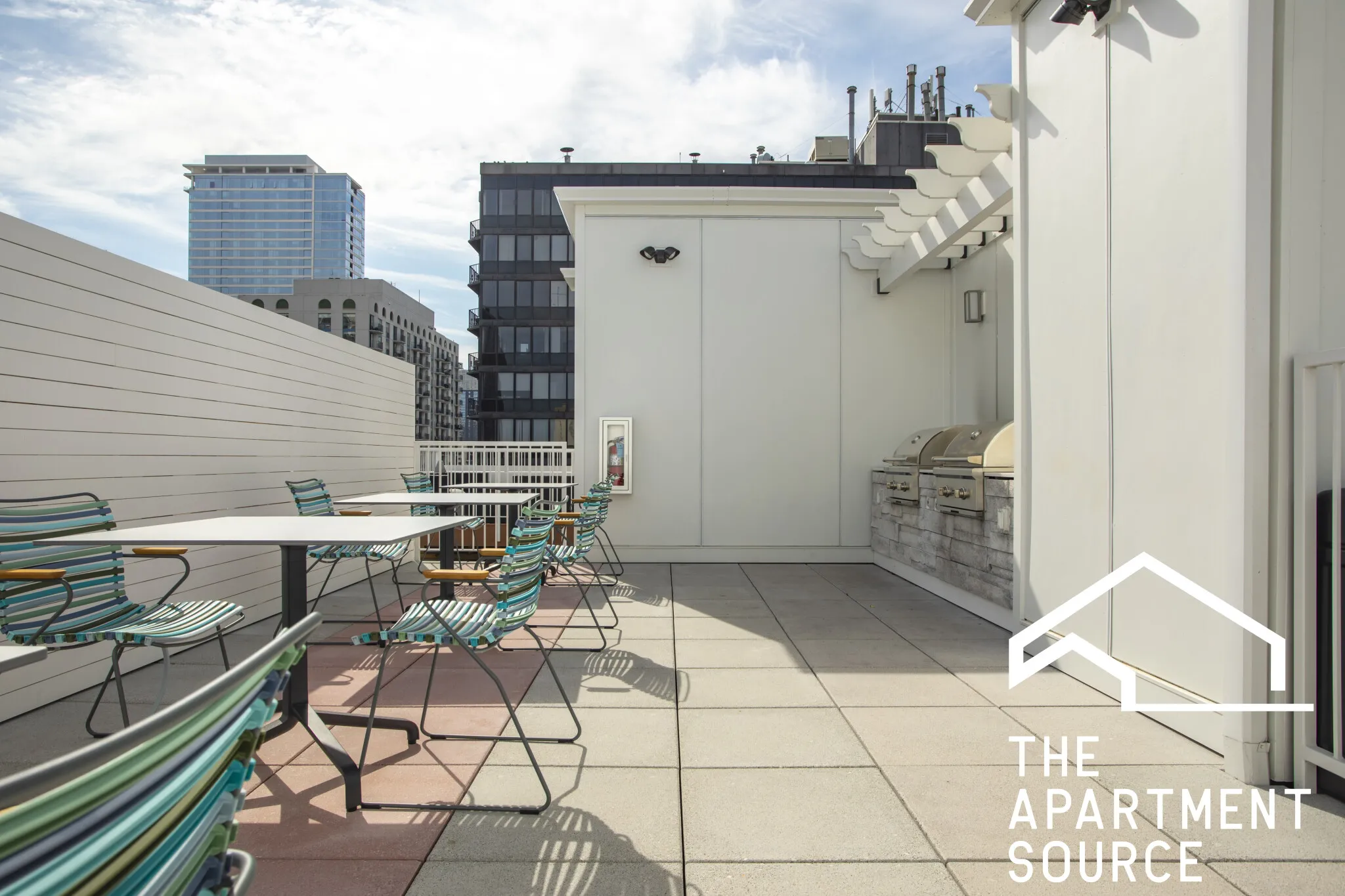 1325 N WELLS ST 60610-Wells Apartments-unit#209-Chicago-IL