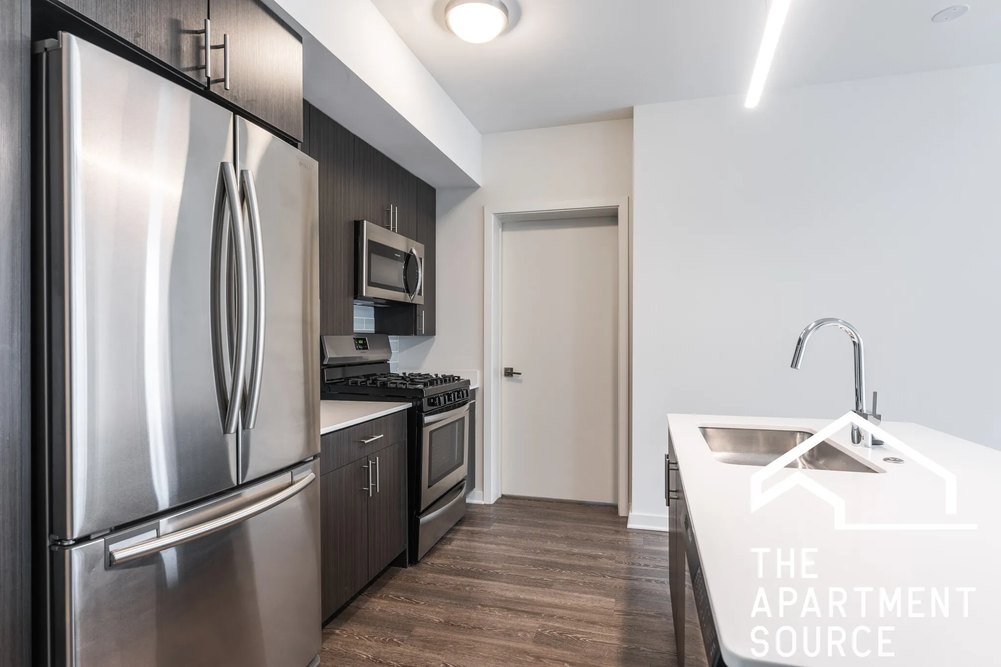 1325 N WELLS ST 60610-Wells Apartments-unit#209-Chicago-IL