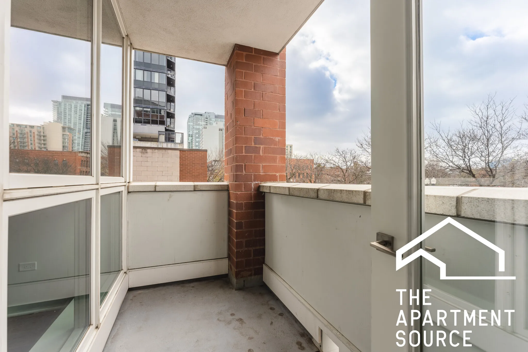 1325 N WELLS ST 60610-Wells Apartments-unit#209-Chicago-IL