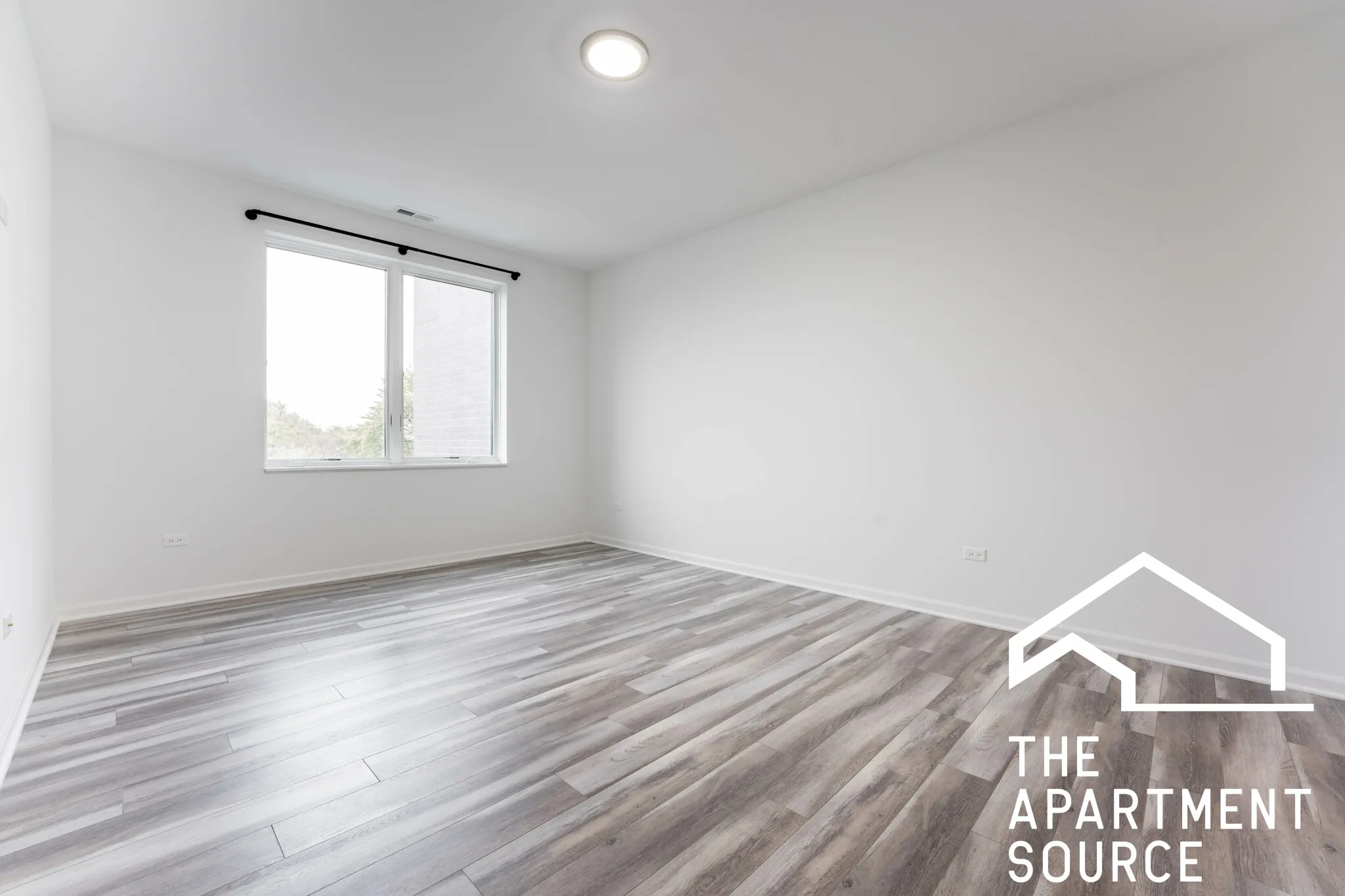 2535 W FULLERTON AVE 60647-unit#404-Chicago-IL