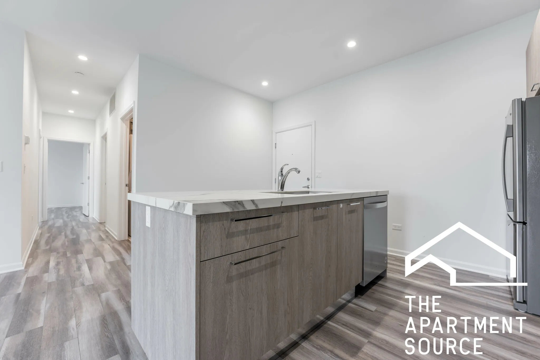 2535 W FULLERTON AVE 60647-unit#404-Chicago-IL