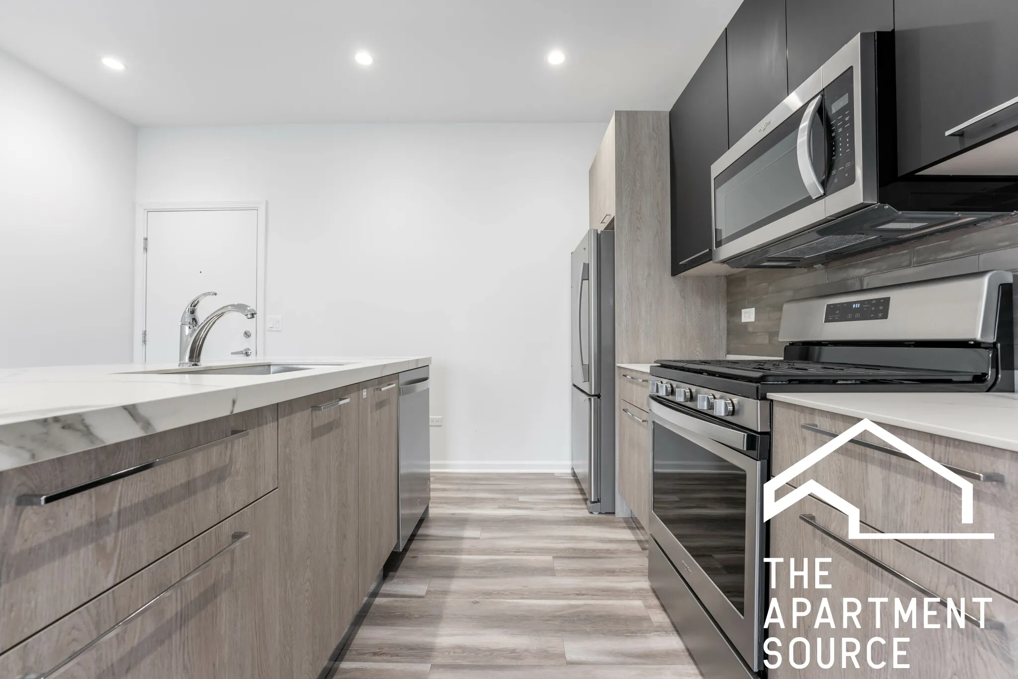 2535 W FULLERTON AVE 60647-unit#404-Chicago-IL